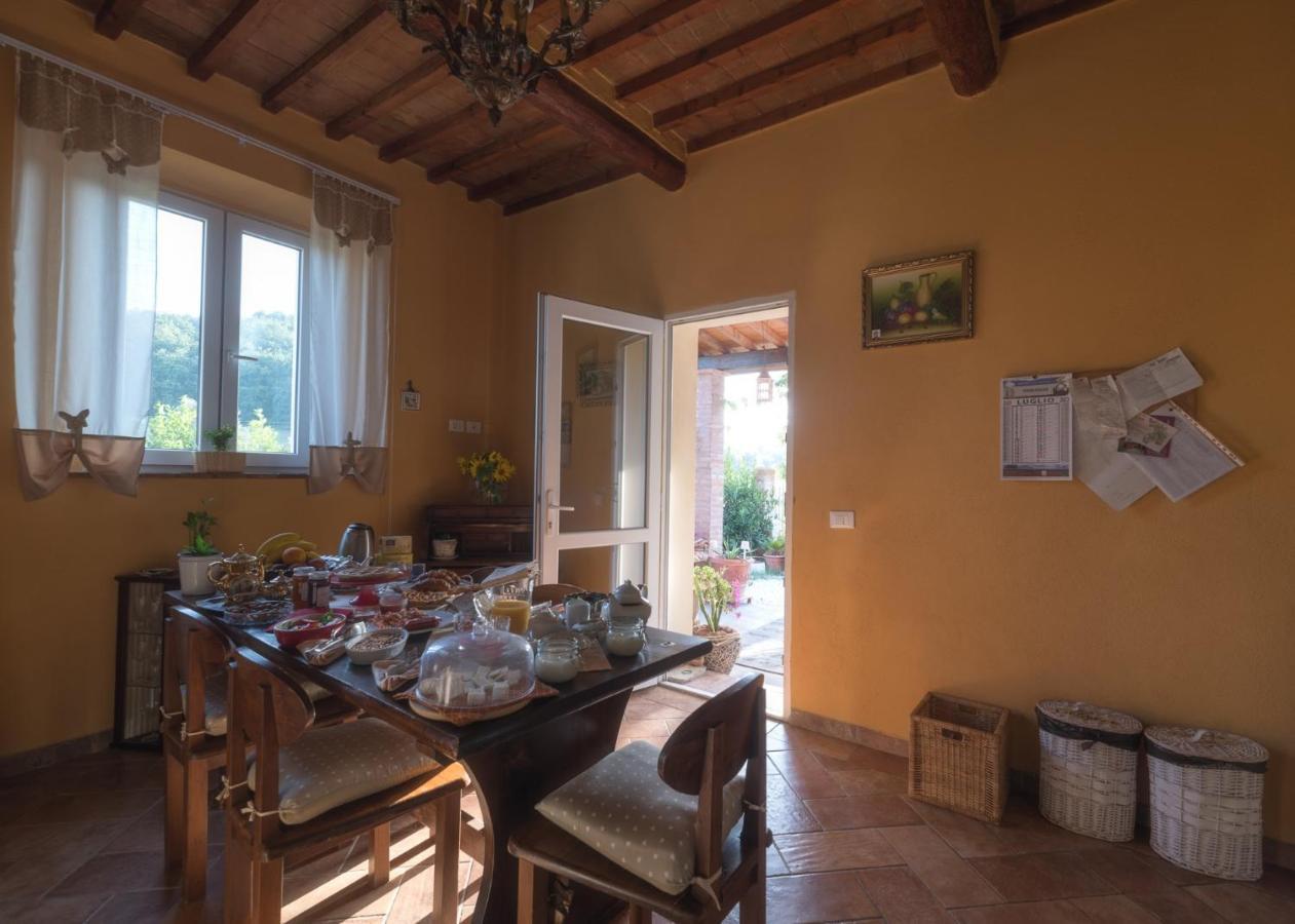 La Casa Rossa Bed & Breakfast Coiano Exterior photo
