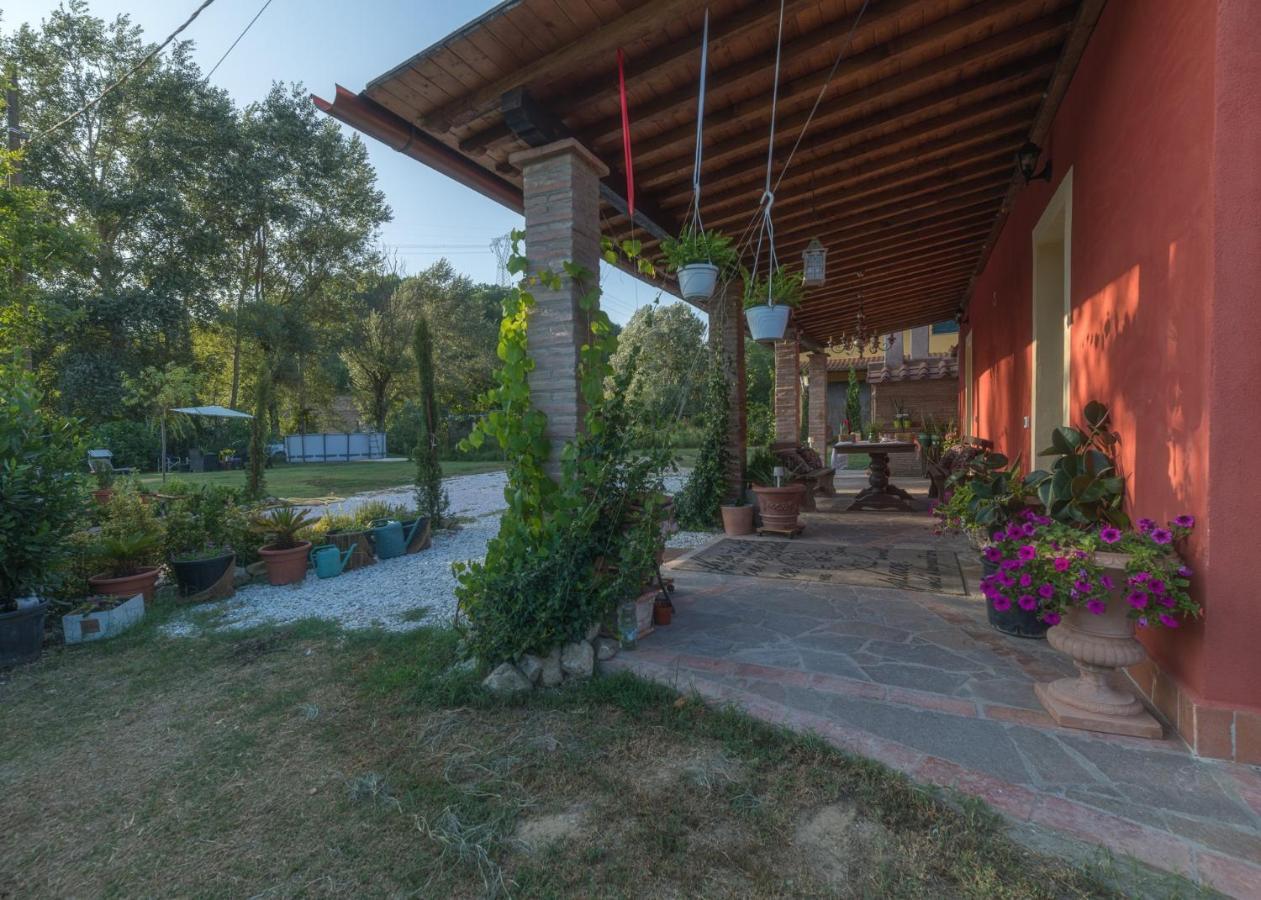 La Casa Rossa Bed & Breakfast Coiano Exterior photo
